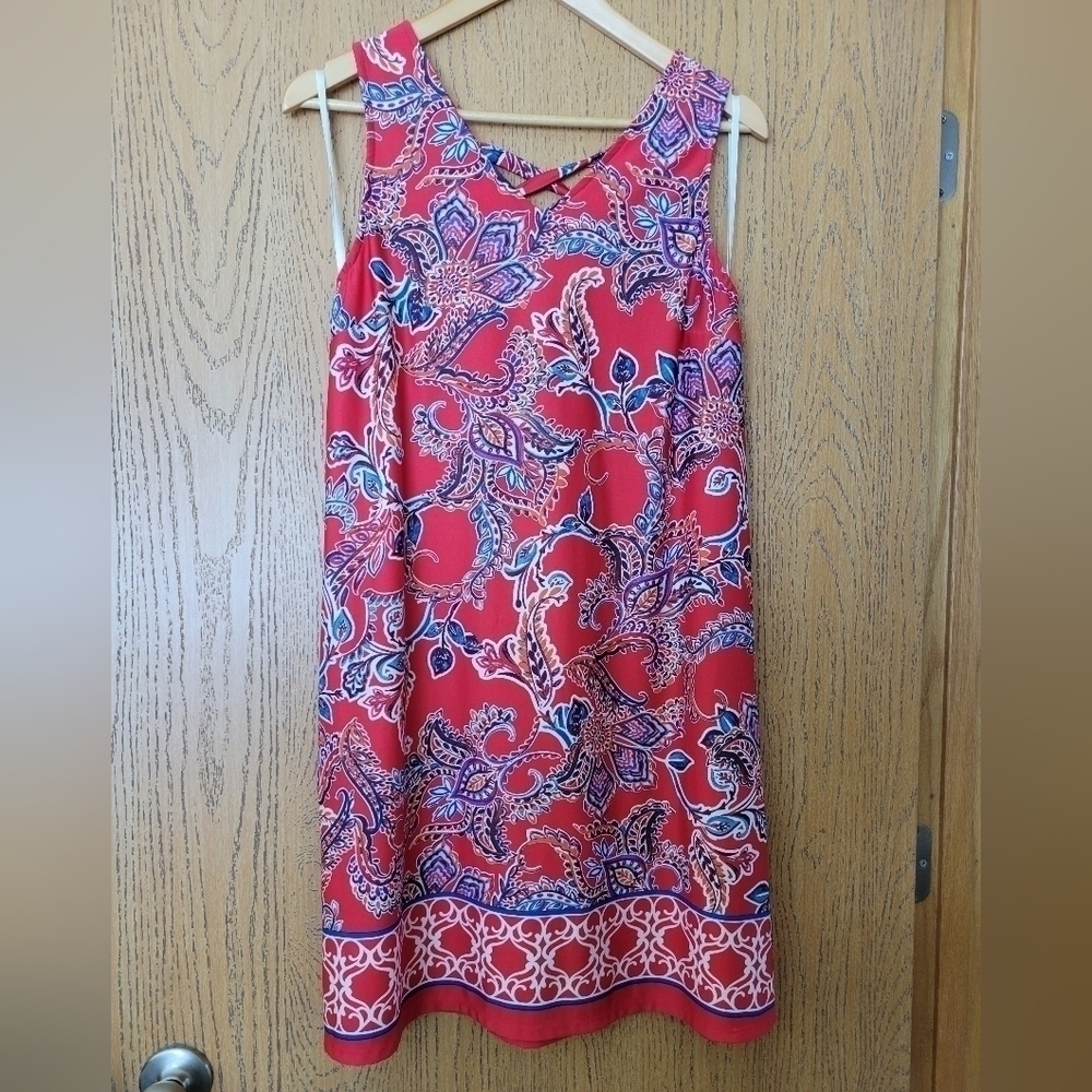 Apt 9 red paisley print lace up back v neck sleeveless shift dress w/ pockets M